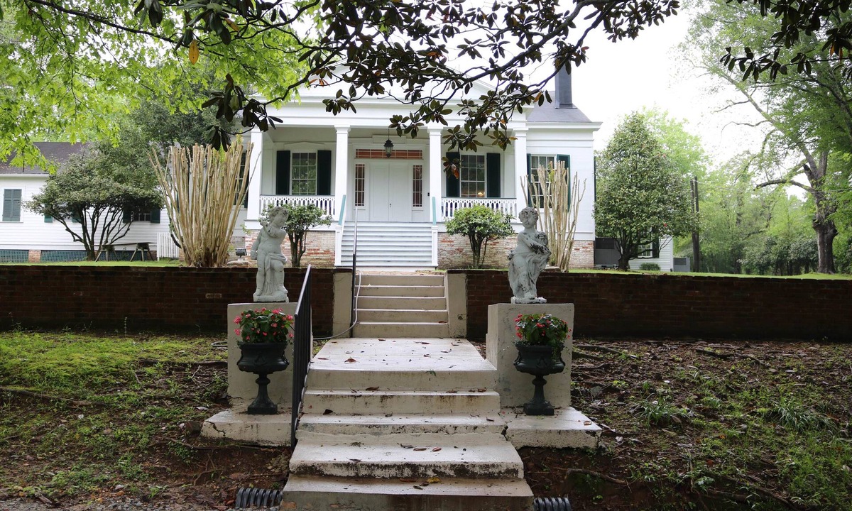Port Gibson Bed & Breakfast | Collina Plantation Inn