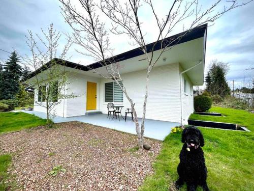 Marysville House | Colochas Home A Forest Haven