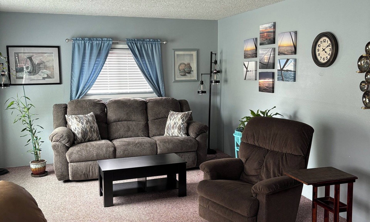 Barview House | Comfortable 3Bdr 2Bth home great for all guests. Even room to park the boat!