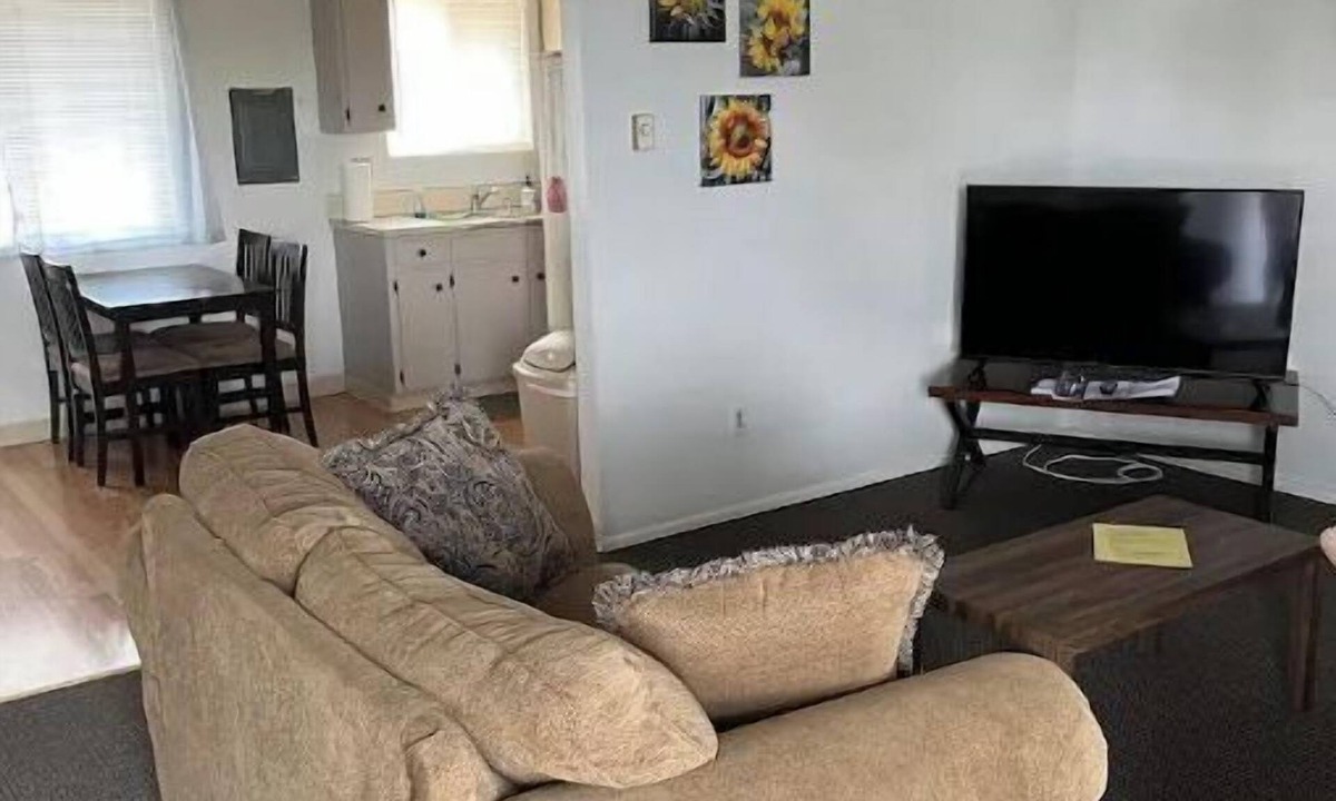 Idaho Falls Apartment | Comfy, Home-Away-From Home, 2 bedroom apartment.