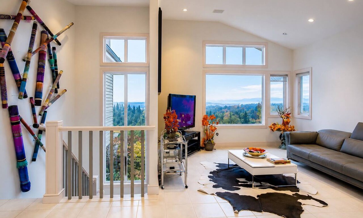 Cougar Mountain House | Contemporary Bellevue Home with Panoramic Lake & Mountain Views