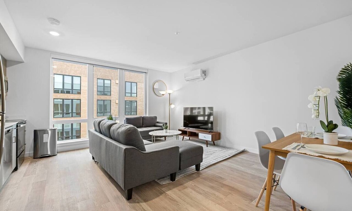 Riverside Apartment | Convenient 2BD2BA in MuseumofArts-Downtown Gym