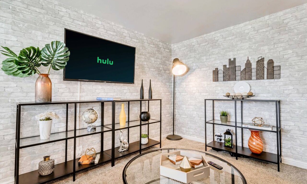 Downtown Salt Lake City Apartment | Convenient 2BR Downtown SLC w/Wi-Fi Near Temple Square & Capitol – Sleeps 5