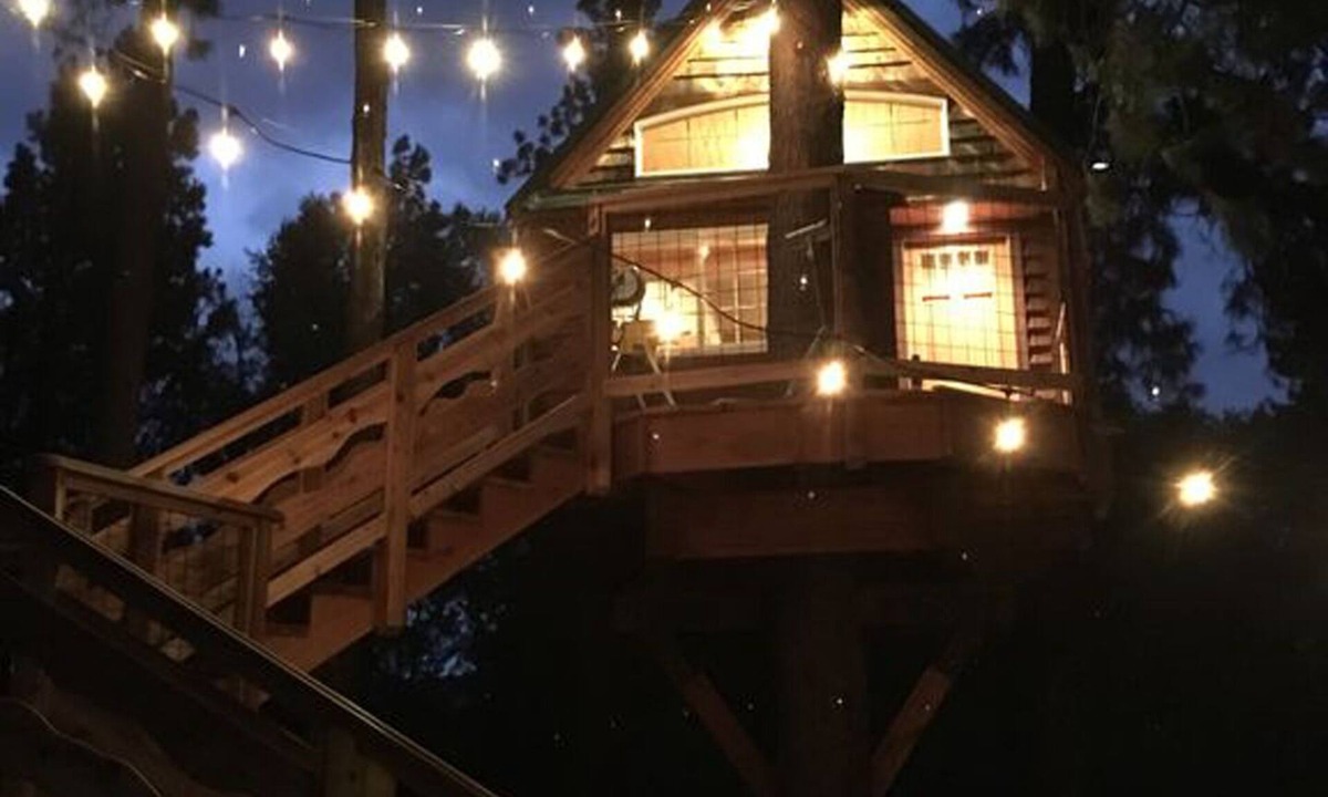 Cle Elum House | Cottage & Treehouse on 20 acre Yakima Riverfront property