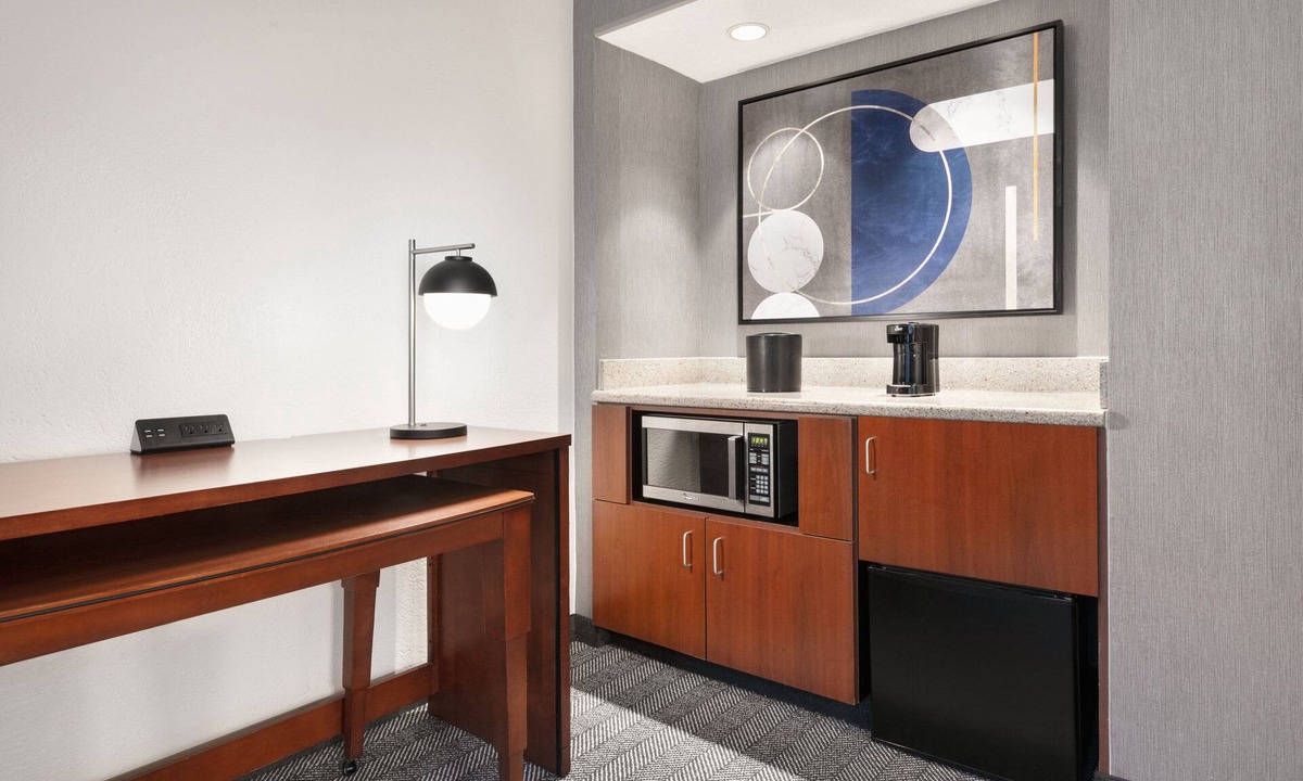 Memphis Hotel | Courtyard by Marriott Memphis Airport