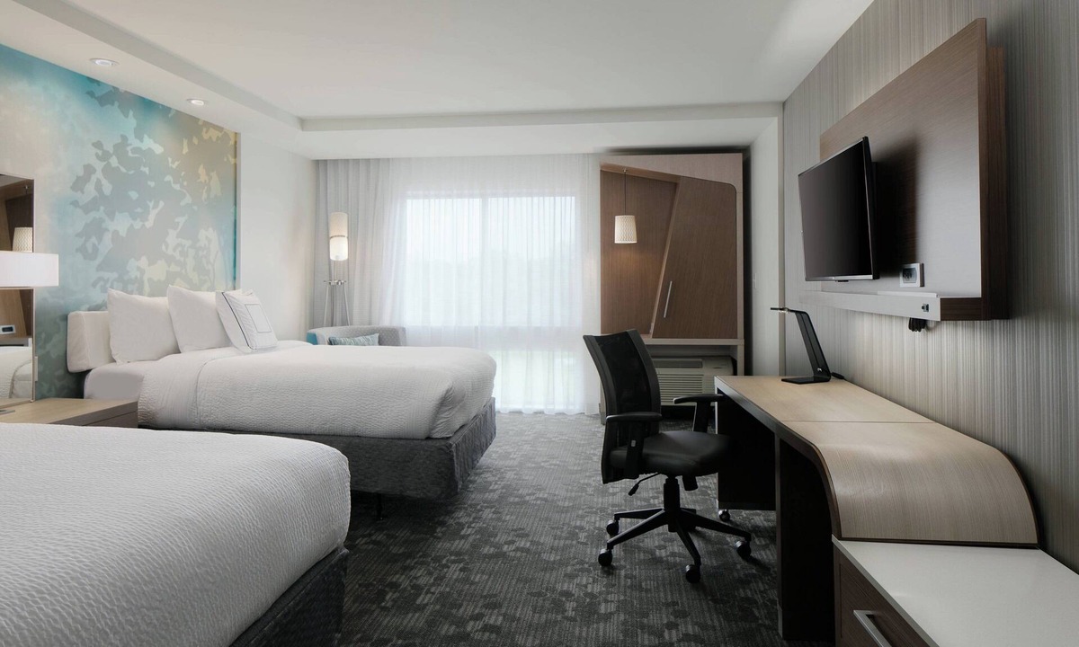 Bellevue Hotel | Courtyard by Marriott Omaha Bellevue Beardmore Event Center