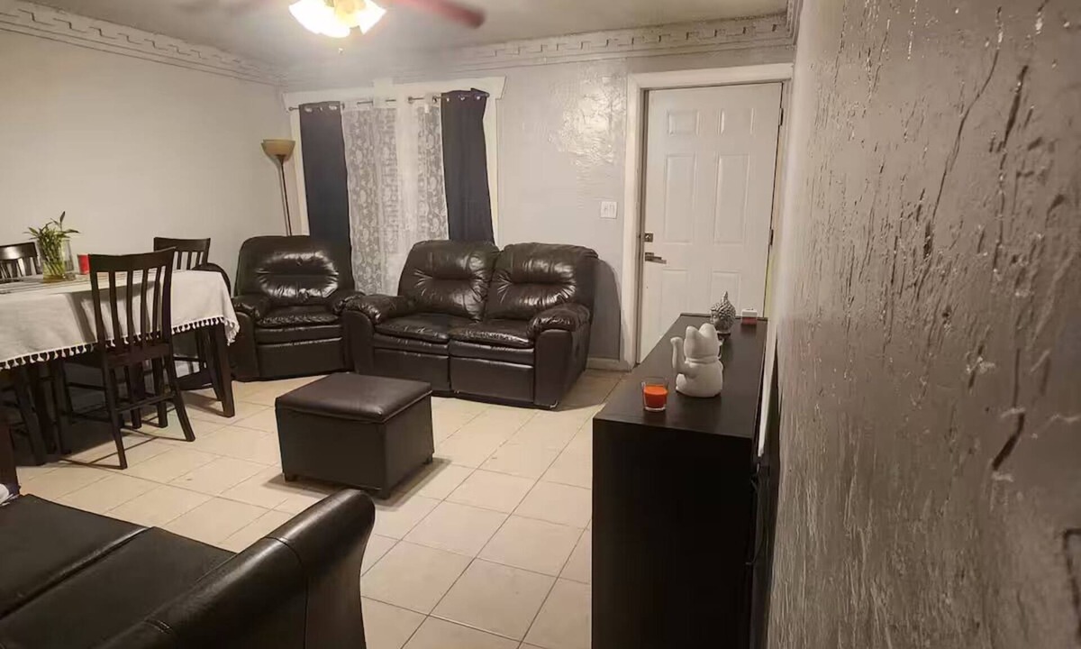 Des Moines House | Cozy 2BR Home in Central Des Moines