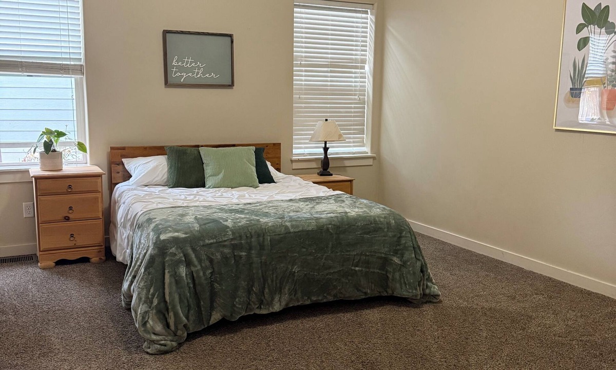 Southwest Ada County Alliance House | Cozy 3-bedroom Cottage in the charming Hazelwood Village in Boise.