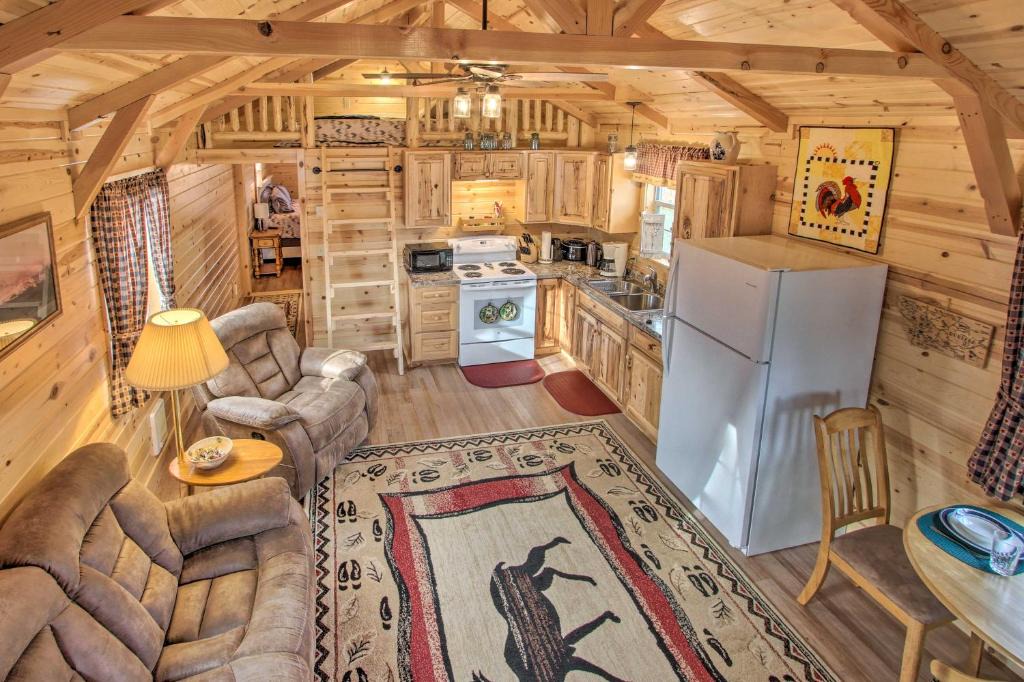 Augusta House | Cozy Augusta Cabin w/Grill - Walk to Main St