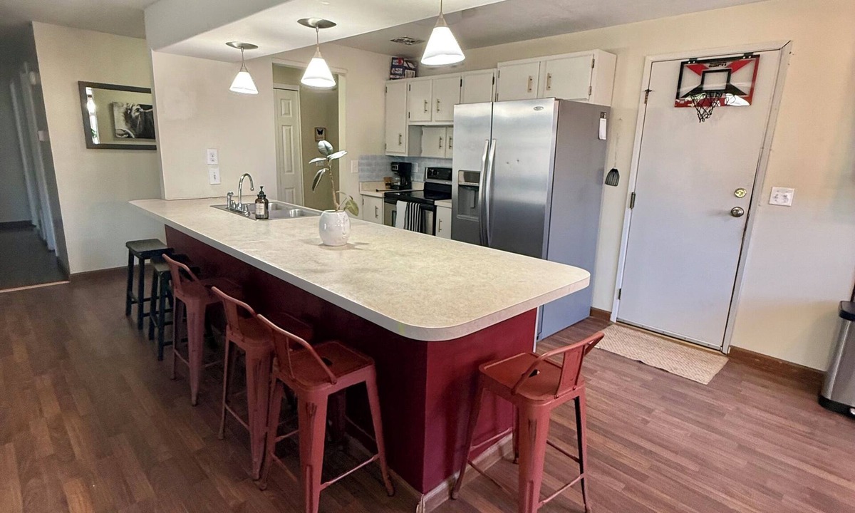 Pocatello House | Cozy Botanical Retreat, Near Skiing, Restaurants & Yellowstone