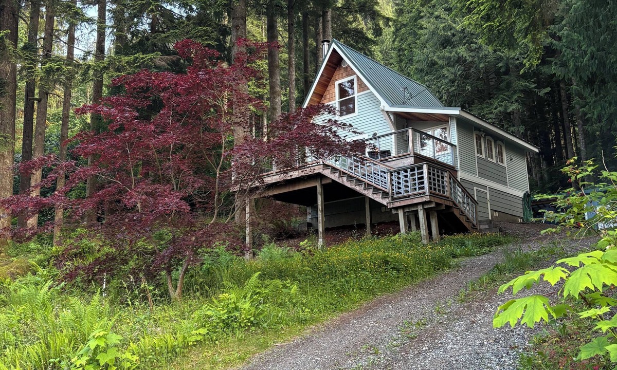 Mount Vernon Other | Cozy Cabin by Lake Cavanough