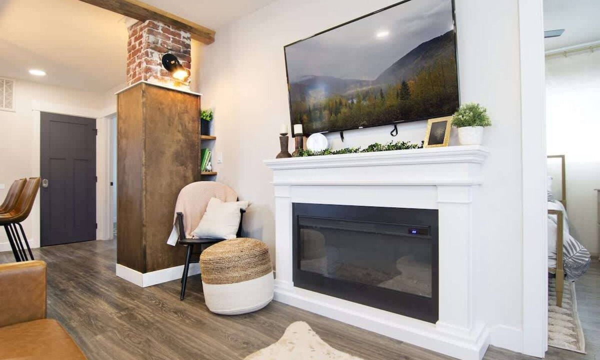 Caldwell House | Cozy Caldwell Retreat | Golf Course Views Near Downtown
