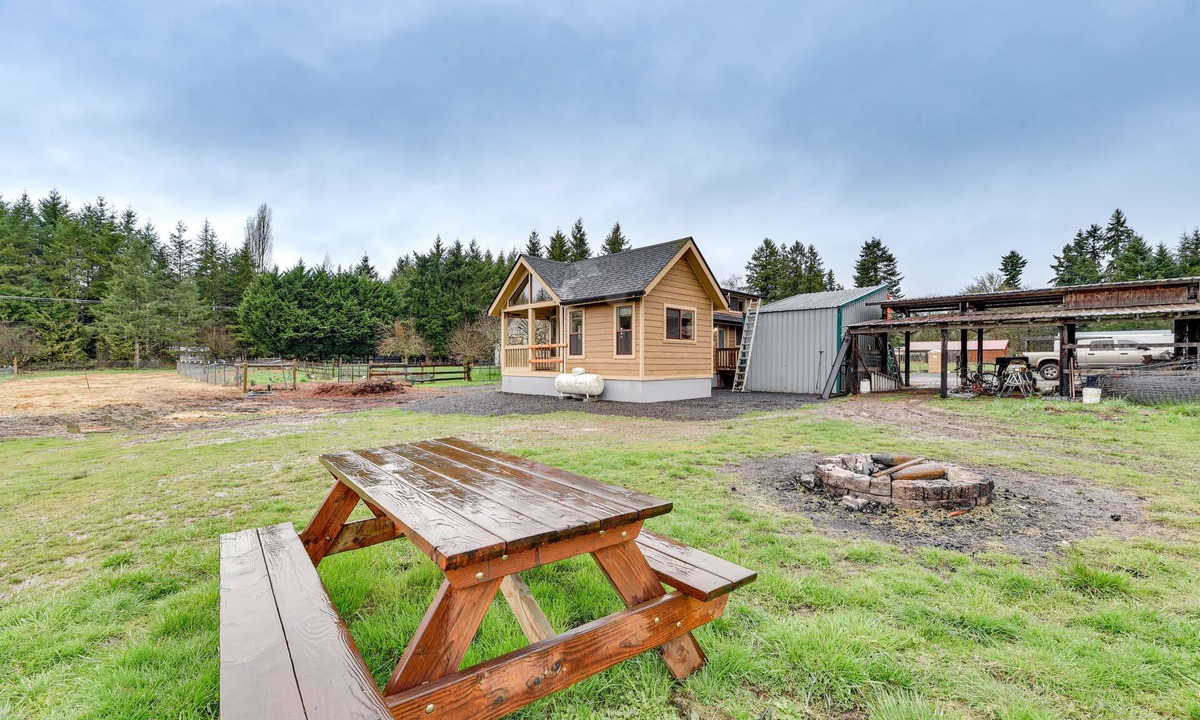 Toledo Cottage | Cozy Farm Cottage: 41 Mi to Mount St Helens!