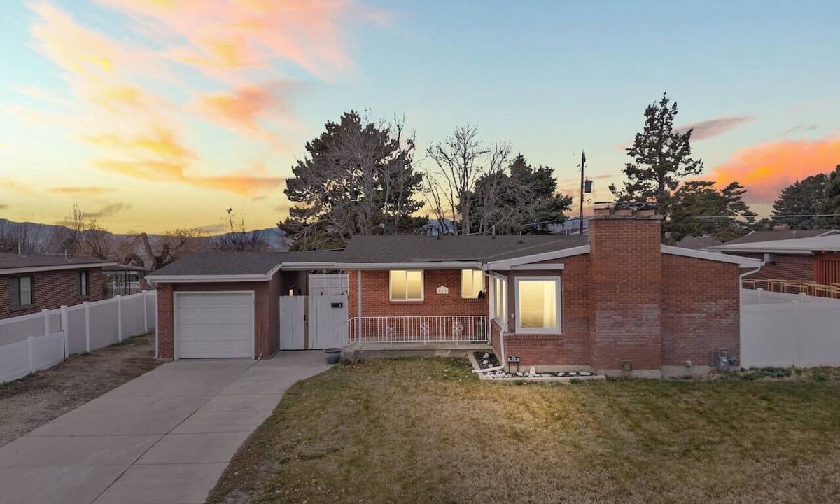 American Fork Condo | Cozy Haven Hideaway | King Bed | Near Canyon