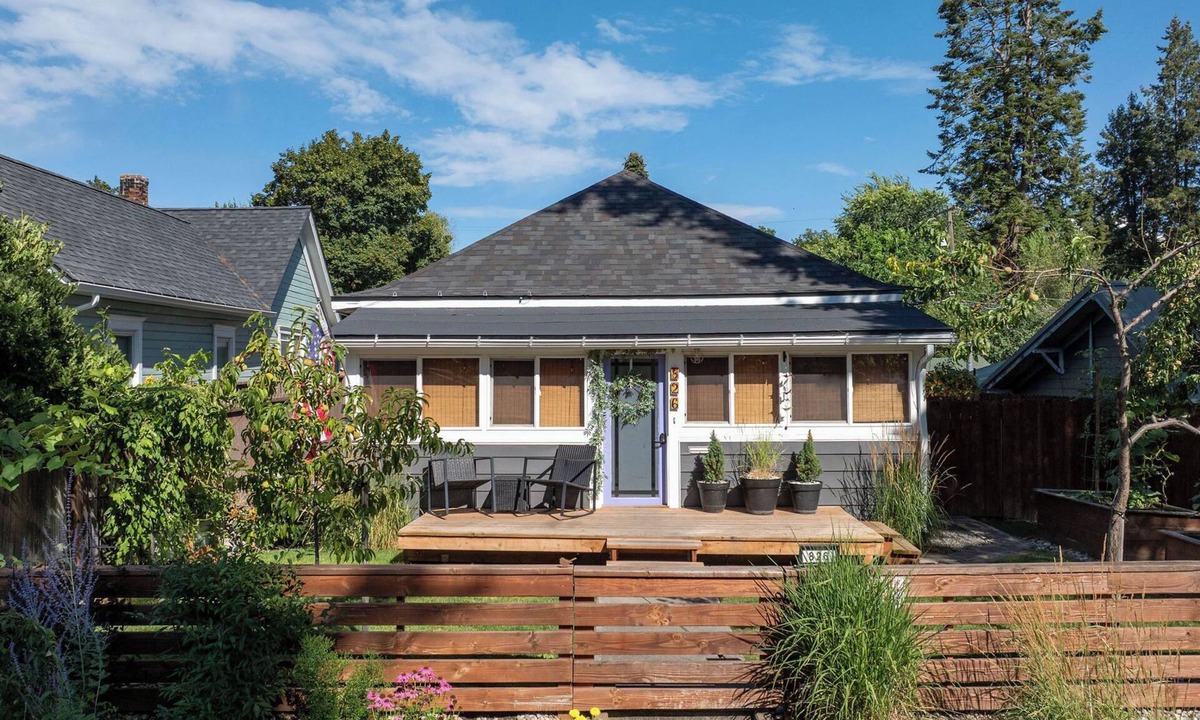 Coeur d'Alene House | Cozy Midtown CDA Retreat, Hot Tub + Fully Fenced Yard