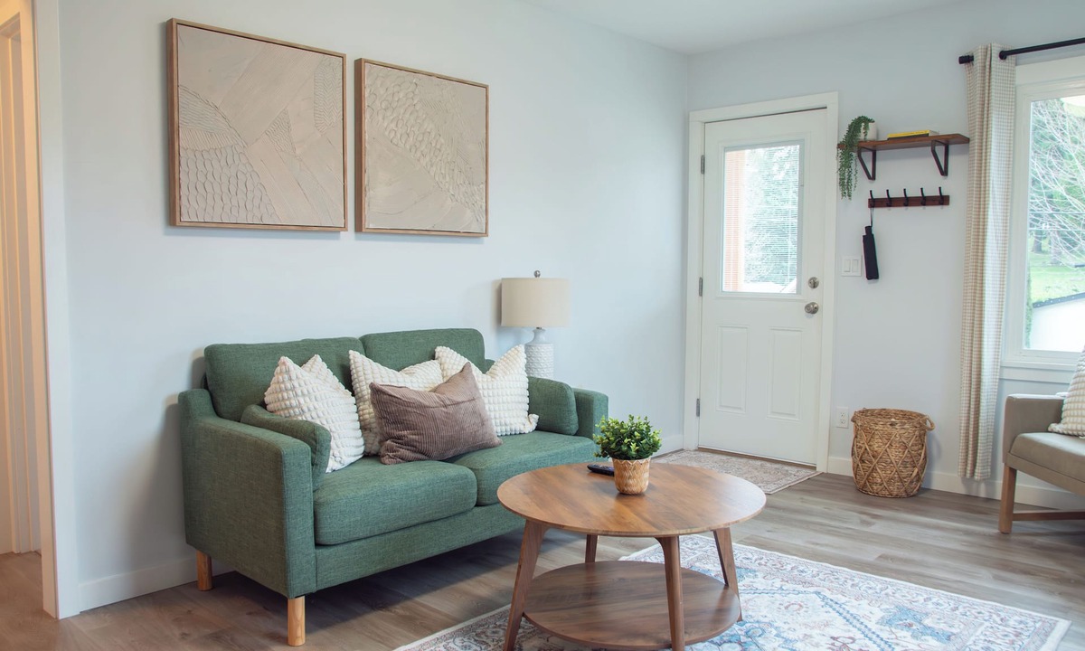 Bremerton House | Cozy PNW Cottage 2BR Near Ferry, Base and Waterfront