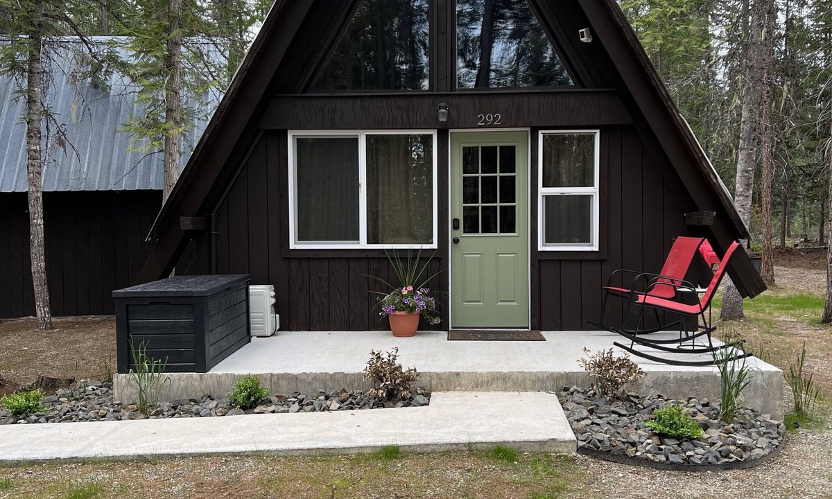 Priest River Cabin | Cozy Priest Lake Cabin