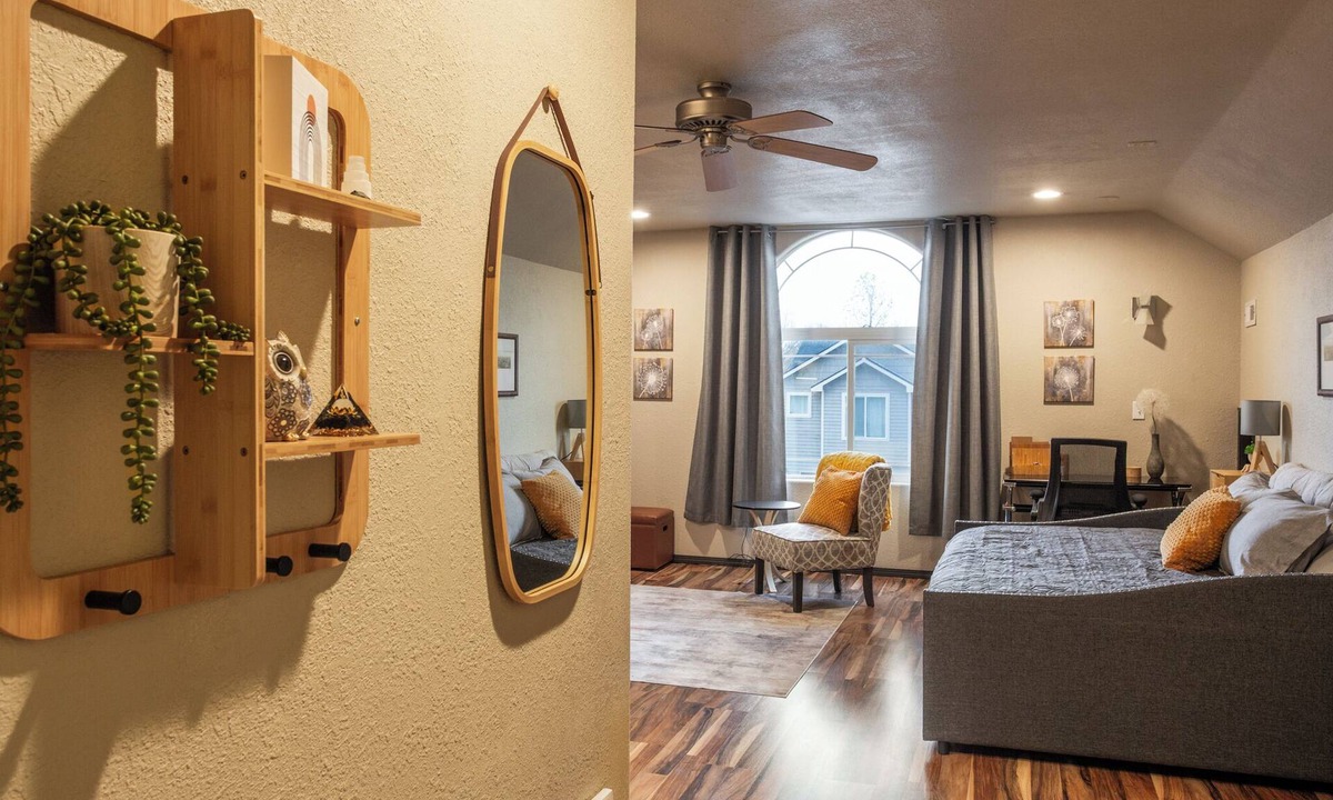 Spokane Apartment | Cozy Private Studio in peaceful North Spokane community on Five Mile Prairie
