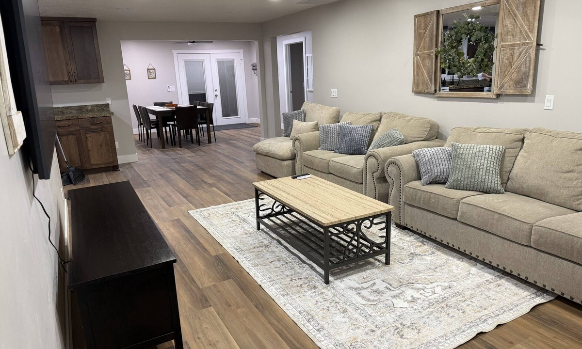 Lewiston House | Cozy Remodeled 4BR Home, Hot Tub Oasis, and 85" TV