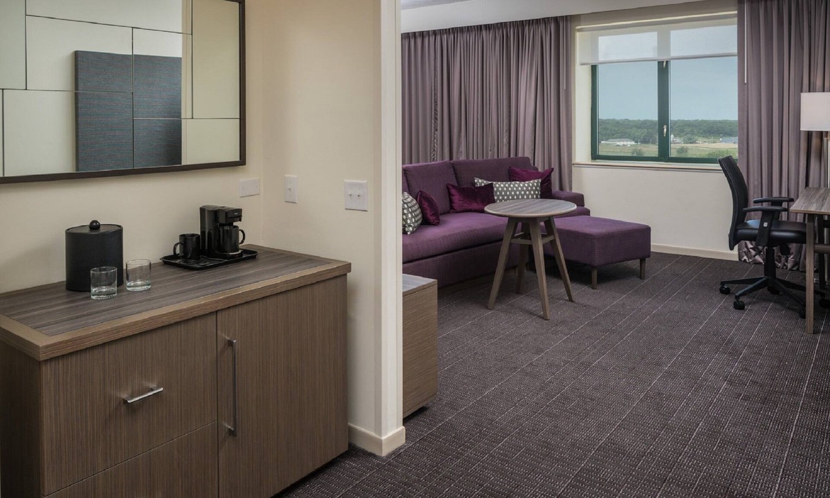 Springfield Hotel | Crowne Plaza Springfield by IHG