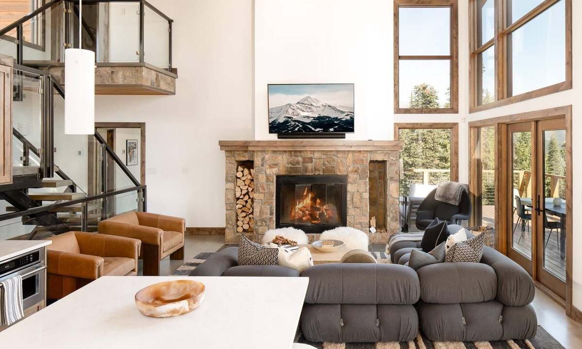 Spanish Peaks House | Custom-Built Cabin in Spanish Peaks with Beautiful Views