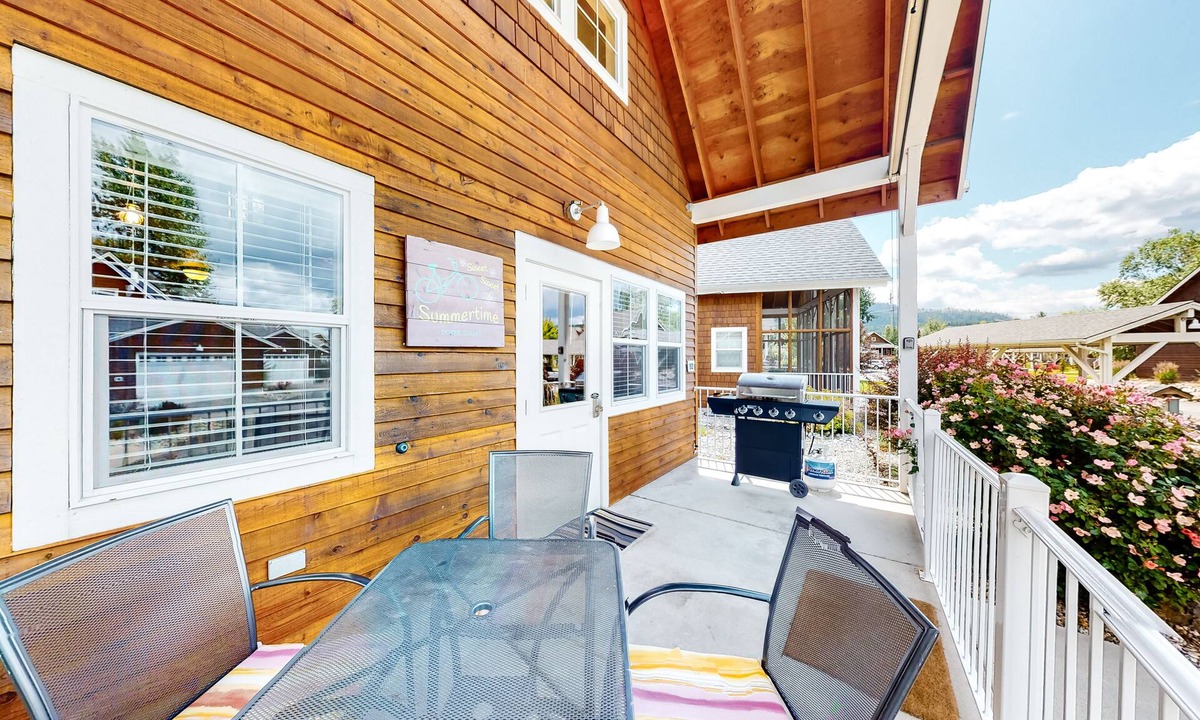 Dover Bay House | Cute, dog-friendly cabin with a large patio & fireplace - walk to river beach