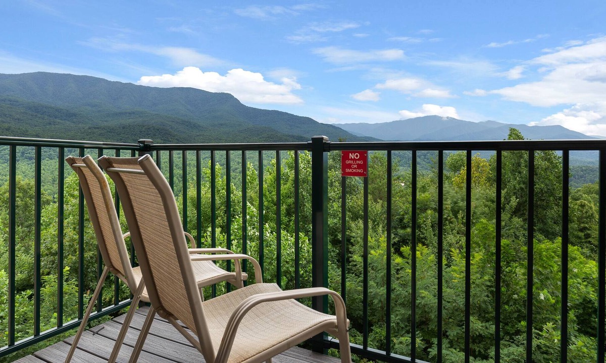 Gatlinburg Condo | Deer Ridge D201 | Fireplace, Balcony, Resort Pool