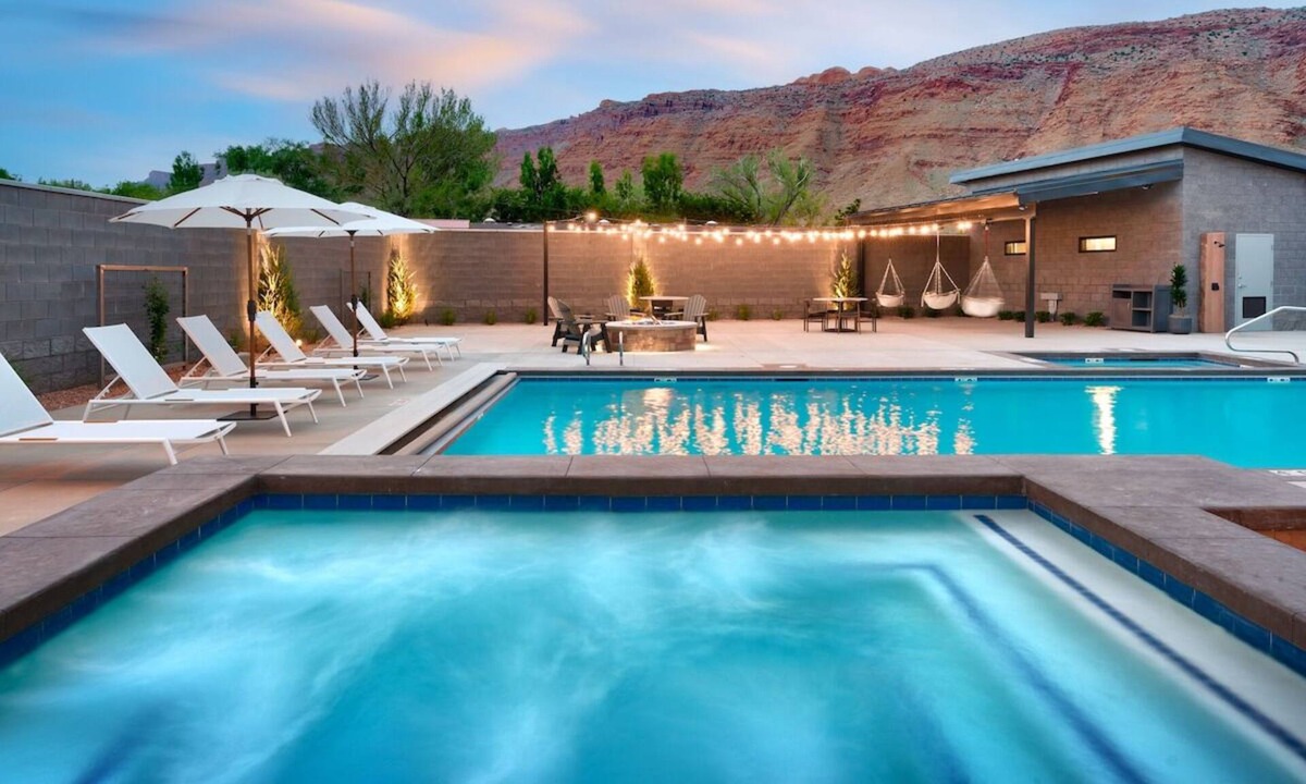 Moab Hotel | Deluxe Two Queens + Sofa Bed at Gravity Haus Moab, Pool, Pets Are Allowed