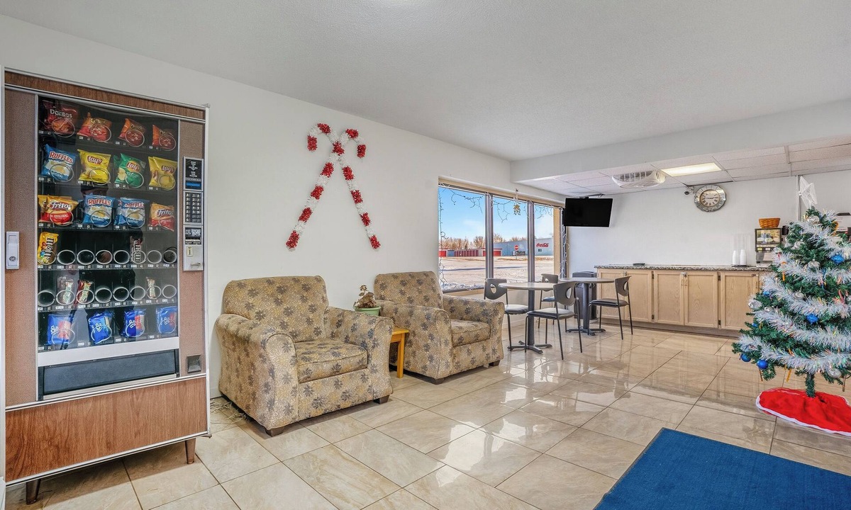 Devils Lake Hotel | Devils Lake Inn By OYO Near Devils Lake Regional Airport