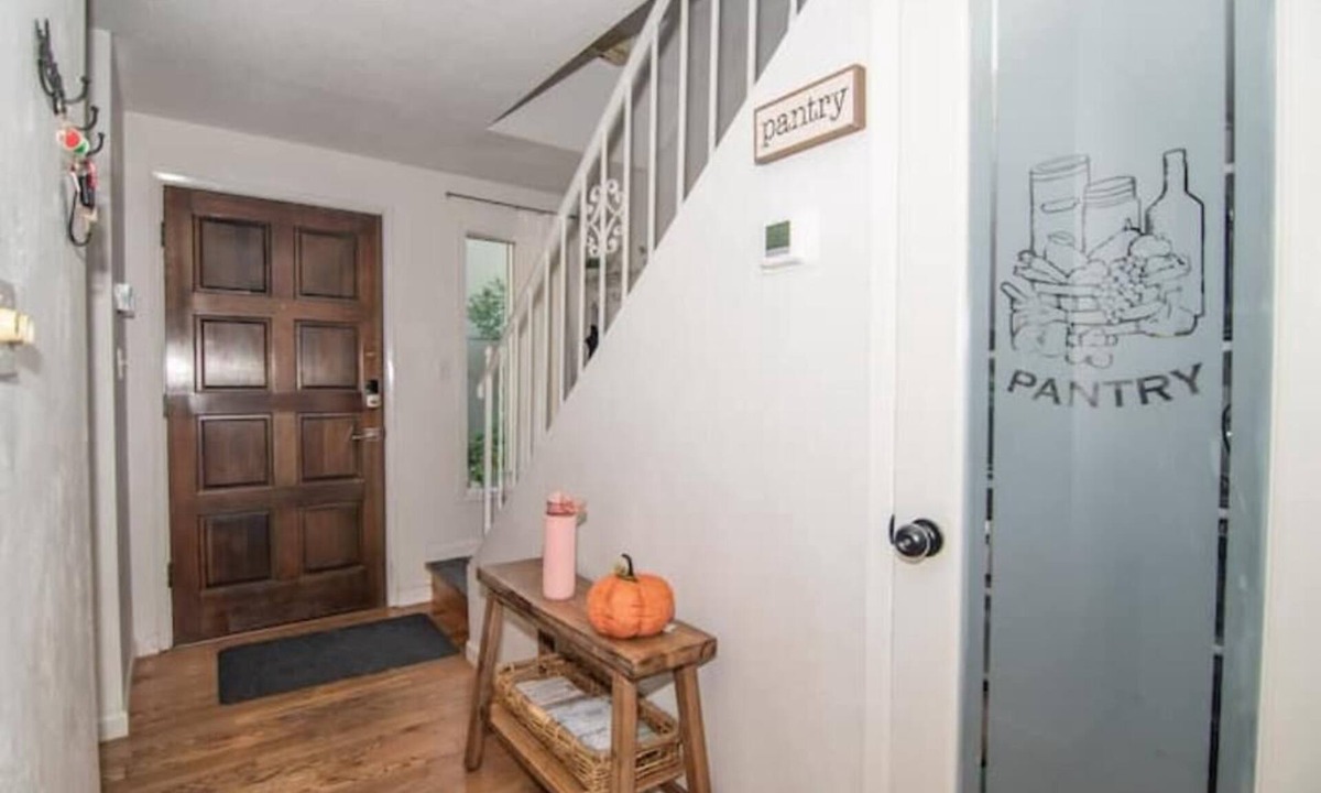 Medford House | Discover Medford charm near Hospital, park, shopping, recreation 2 bdrm & bath