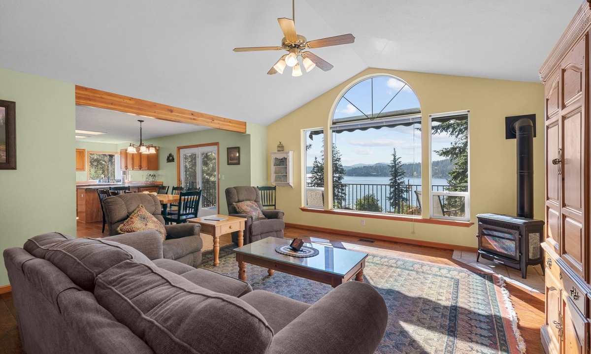 Rockford Bay House | Dog-Friendly Lakeview Home w/Canoes & Game Room