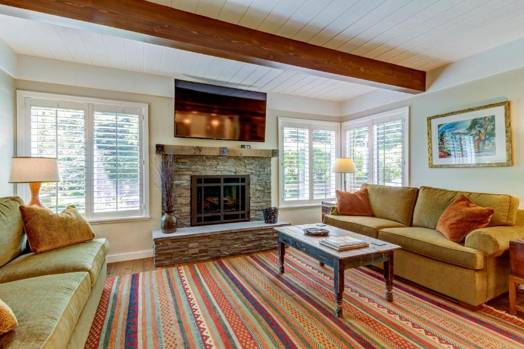 Elkhorn House | Dollar Meadows 1372