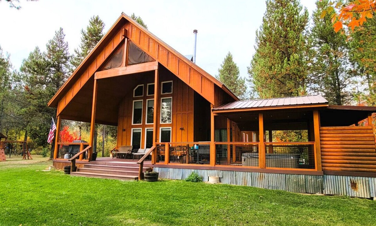 Donnelly Cabin | Donnelly Cabin | Hot Tub, Fire Pit, Near Lake Fun