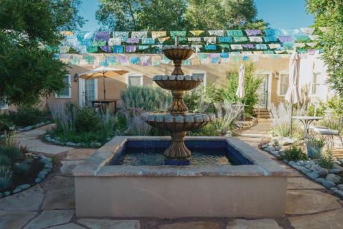 Downtown Santa Fe House | Dos Hermanas Compound 7 Casitas Downtown