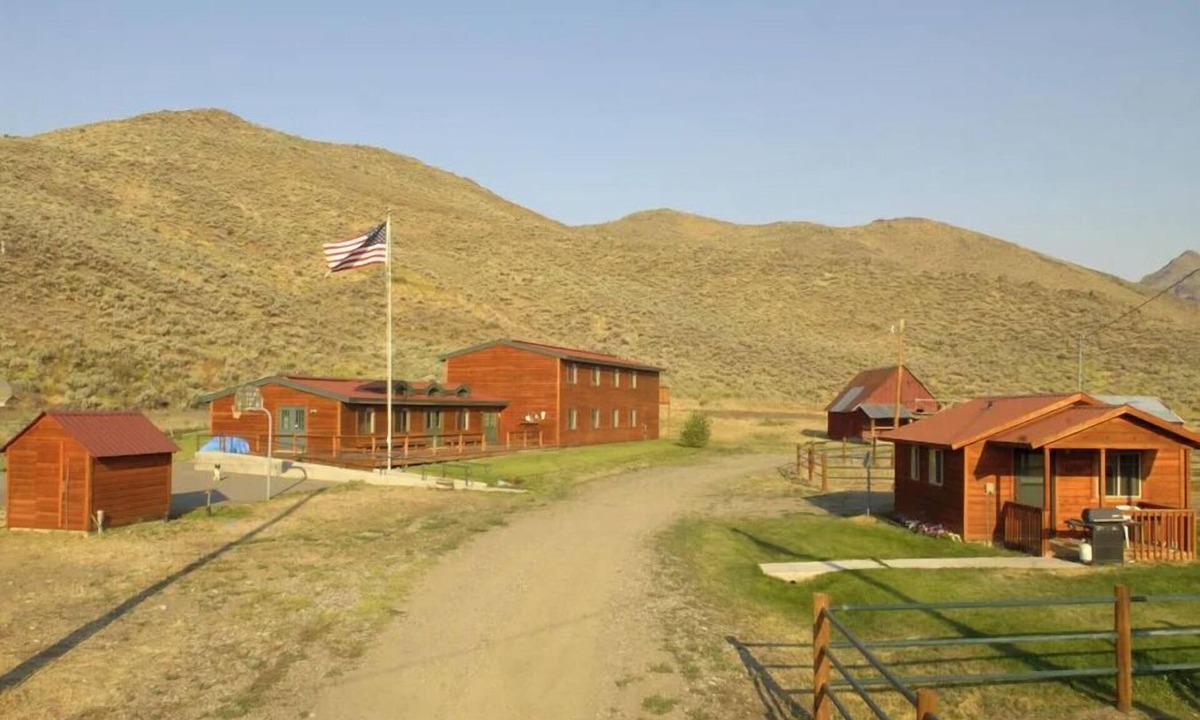 Blaine County Apartment | Double Twin Private Room with Bathroom