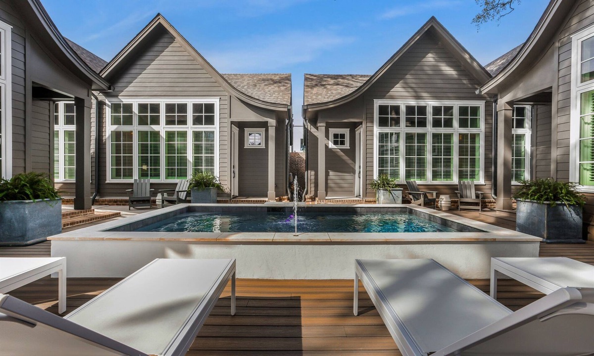 Fairhope Cottage | Downtown Cottage Hideaway Suite D