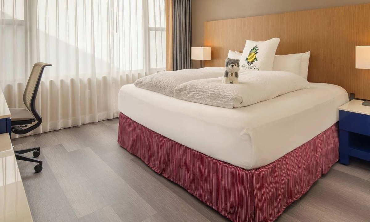 Downtown Portland Hotel | Downtown Dreams: King Bed Staypineapple Rose, Near Powell's City of Books