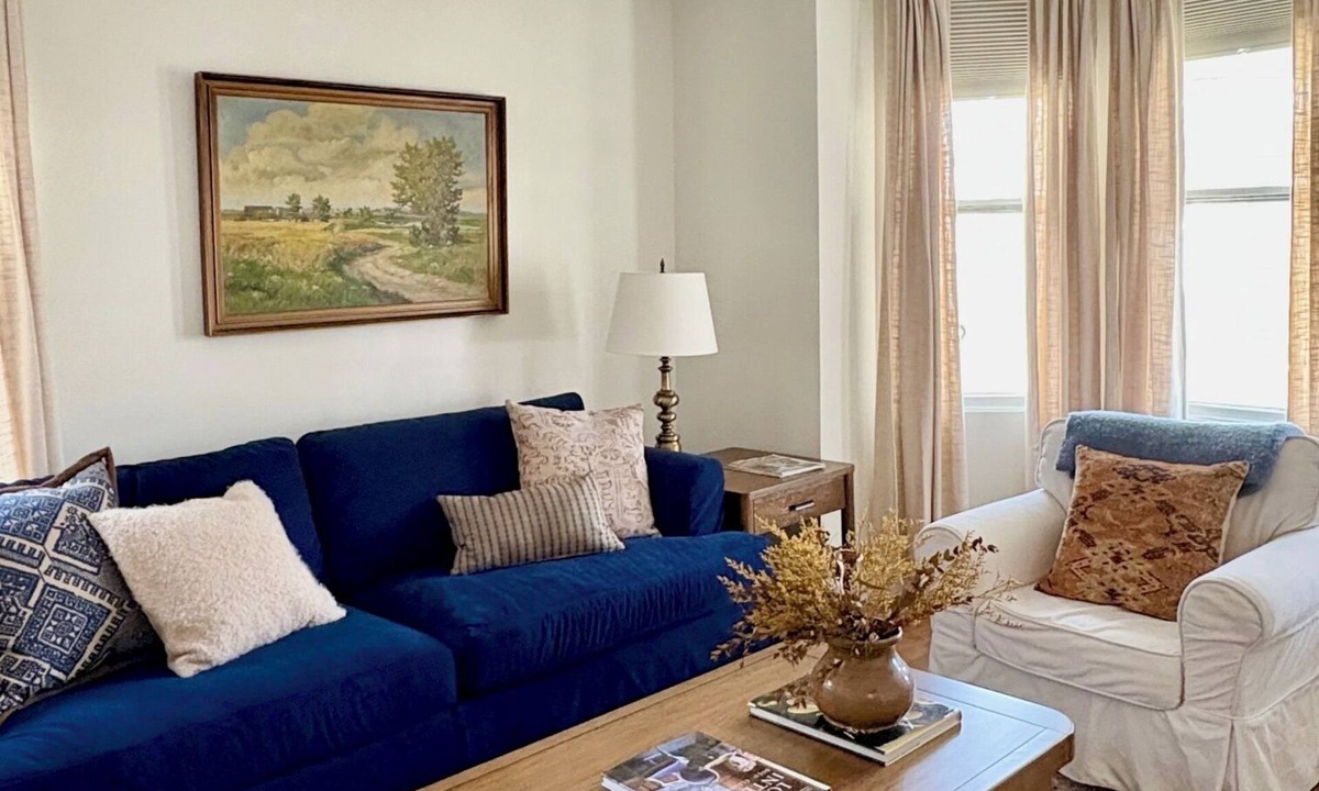 Moscow Apartment | Downtown Luxury Apartment I Full Kitchen I W/D