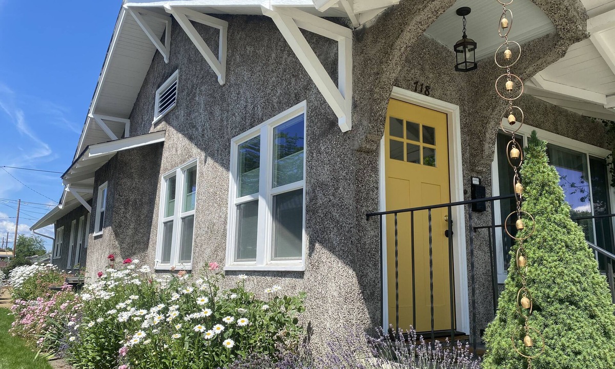 Medford Cottage | Downtown Mint