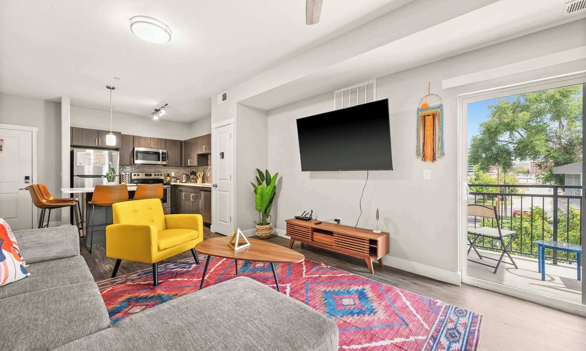 Fairpark Apartment | Downtown SLC - Hot Tub - Gym - Free Parking