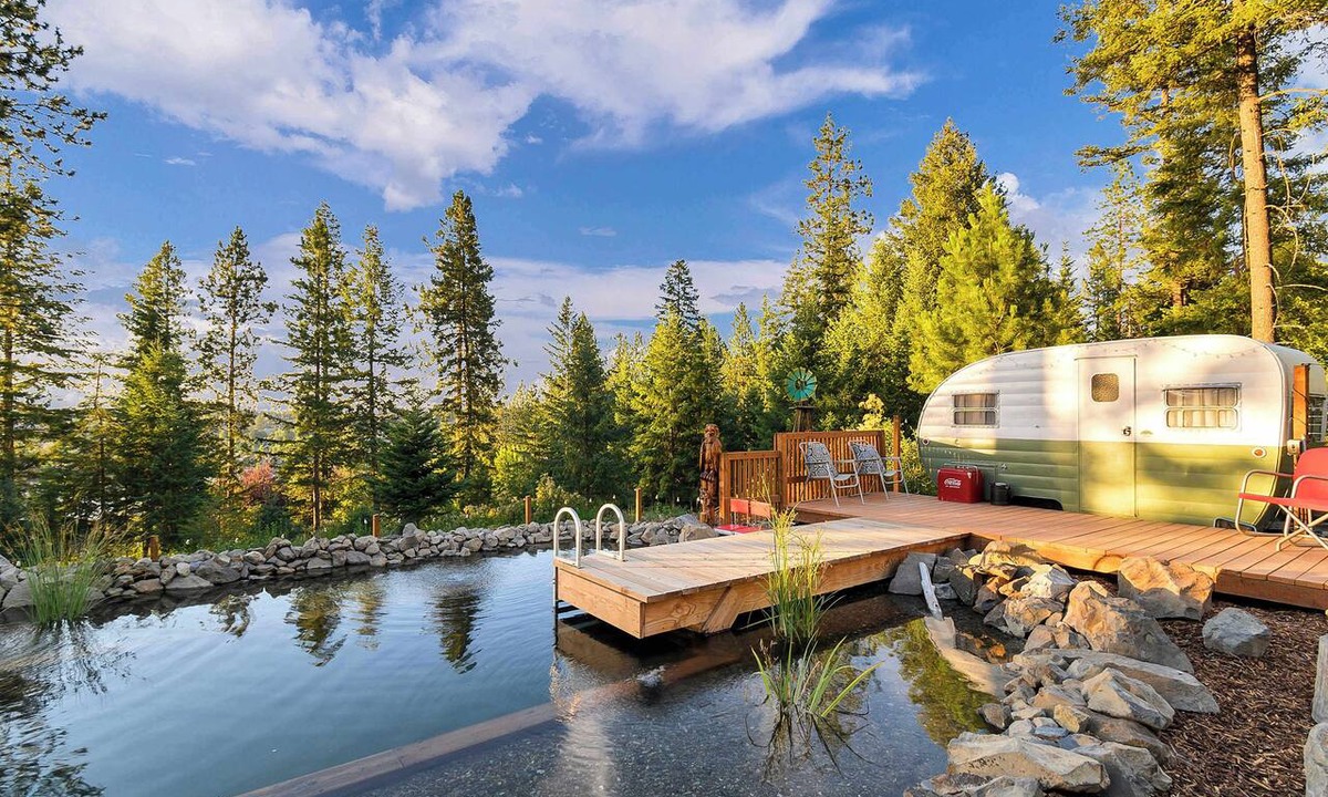 Coeur d'Alene Cabin | Eagles Nest River View, Dome, Hot Tub & Swim Pond