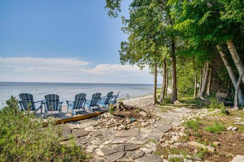 Sturgeon Bay House | Egg Harbor Gem w/High-Speed Fiber WiFi!