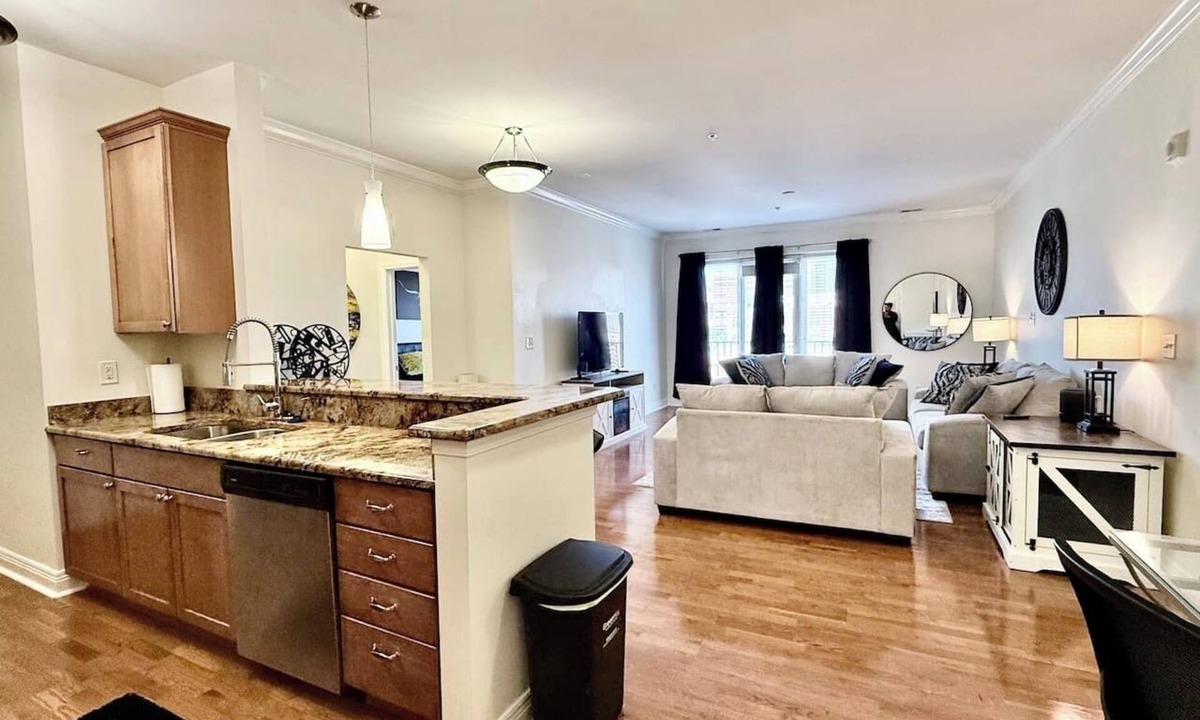 Cole-Noble District Apartment | Elaborate Downtown Suite for 6 with fireplace/view