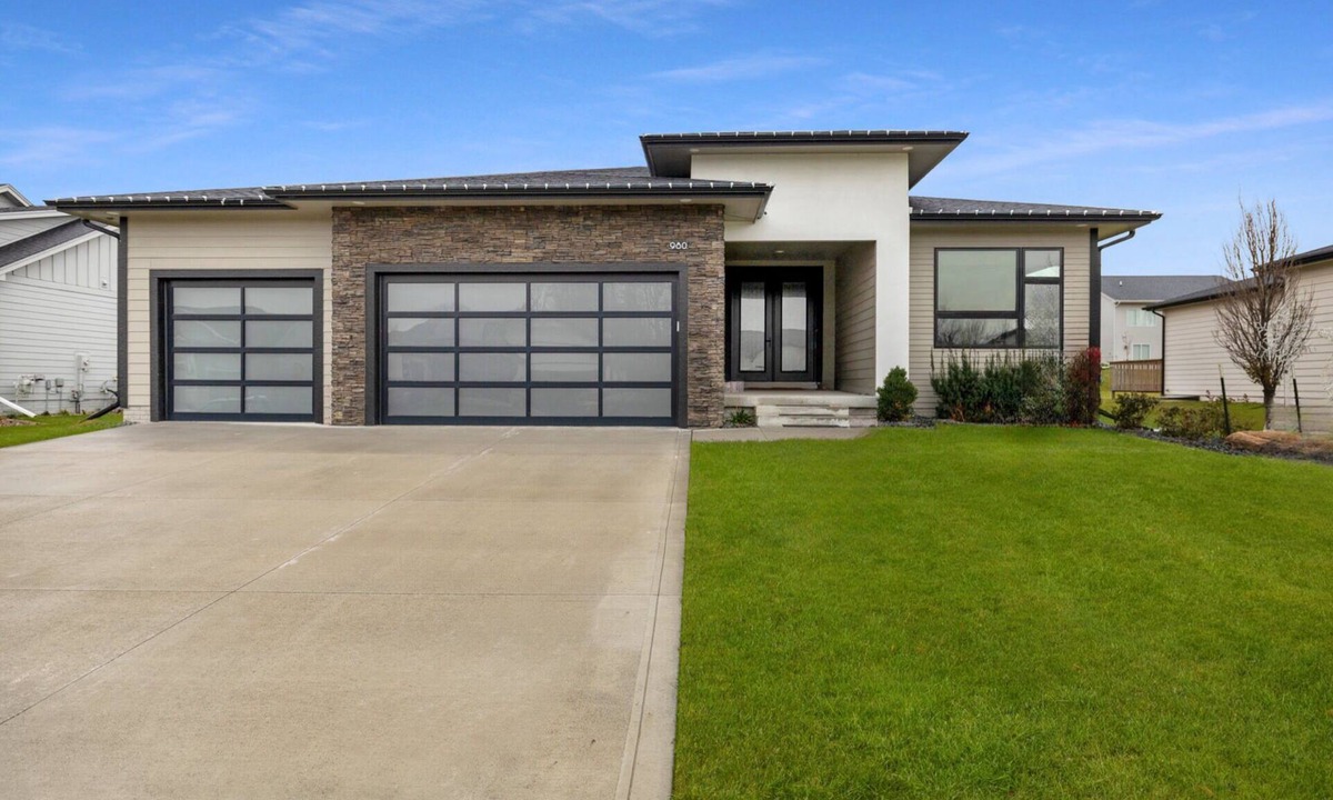 Waukee House | Elegant + Modern Home + Patio