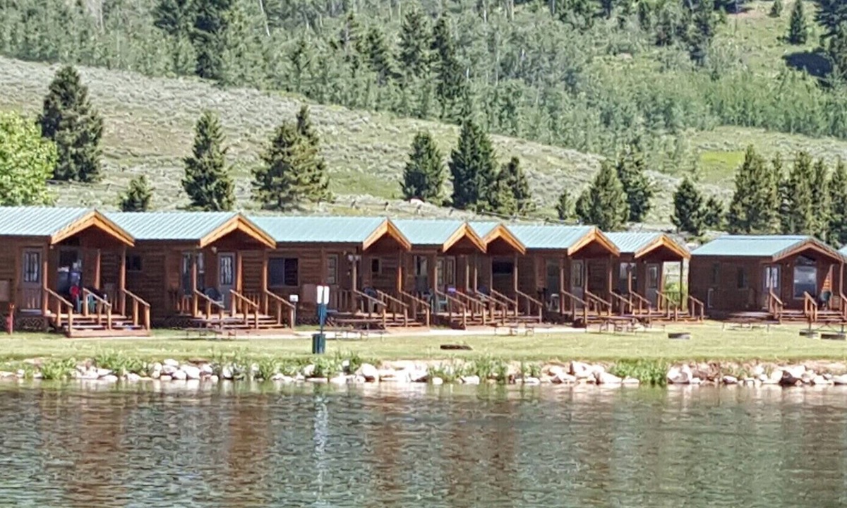West Yellowstone Cabin | Elk Haven Camping (Cabin 14)