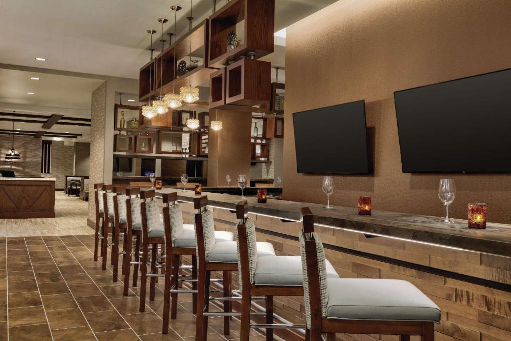 South Jordan Hotel | Embassy Suites By Hilton South Jordan Salt Lake City