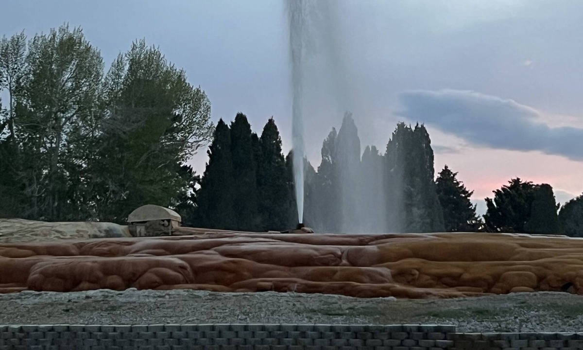 Soda Springs Bed & Breakfast | Enders