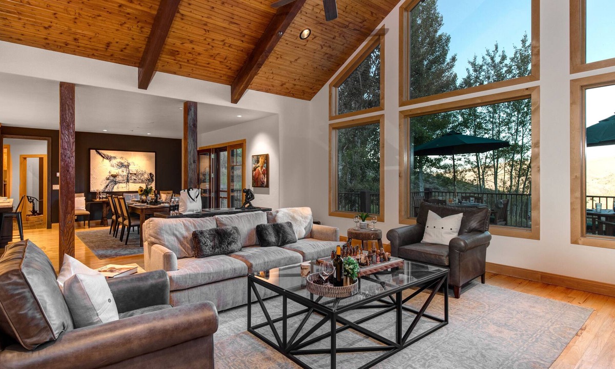 North Gros Ventre House | Endless Retreat w/ Indoor & Outdoor Living, Views, Priv. Hot Tub | Abode at Sleeping Indian