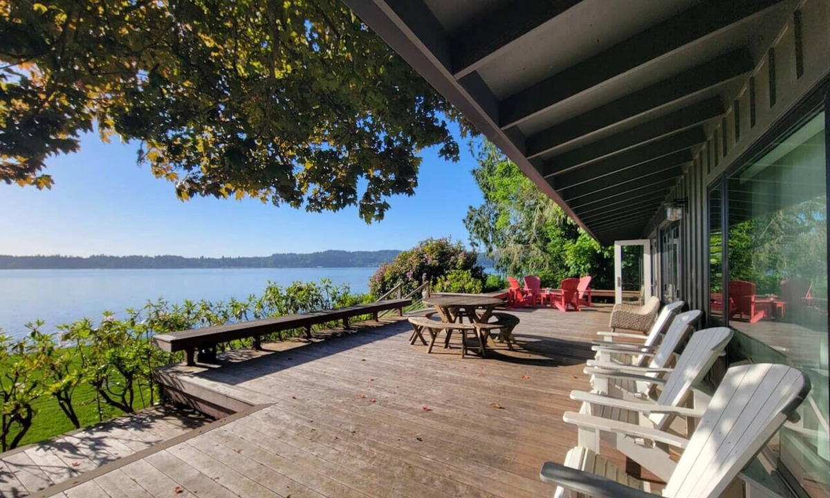 Bremerton House | Enetai Beach House w/dock and Hot tub