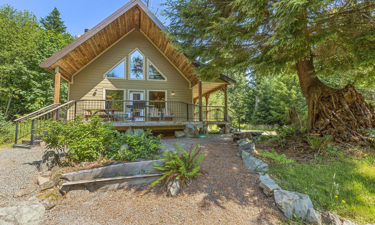 Randle Cottage | Escape the Tech-connected at Relaxing Elk Meadows